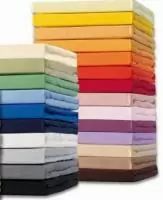 Простыня трикотажная на резинке 140*200 100% хлопок, плотность 145гр персик Персиковый - фото