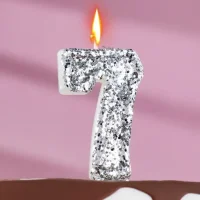 Свеча в торт «Блестки», цифра "7", серебро, 6.5х4 5572711 Серебро - фото
