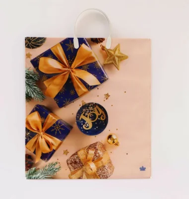 Сумка-пакет 40*40 с пластиковой ручкой "НОВЫЙ ГОД", ламинированный. Разноцветный - фото