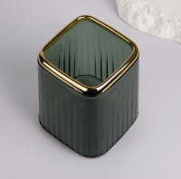 Органайзер - подставка для хранения косметики «GREEN», 11×8.2×8.2 см, зелёный/золотистый Зеленый - фото
